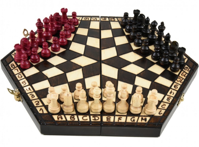 本場ヨーロッパのレアなチェスゲーム　chess 駒 盤 ハンドメイド